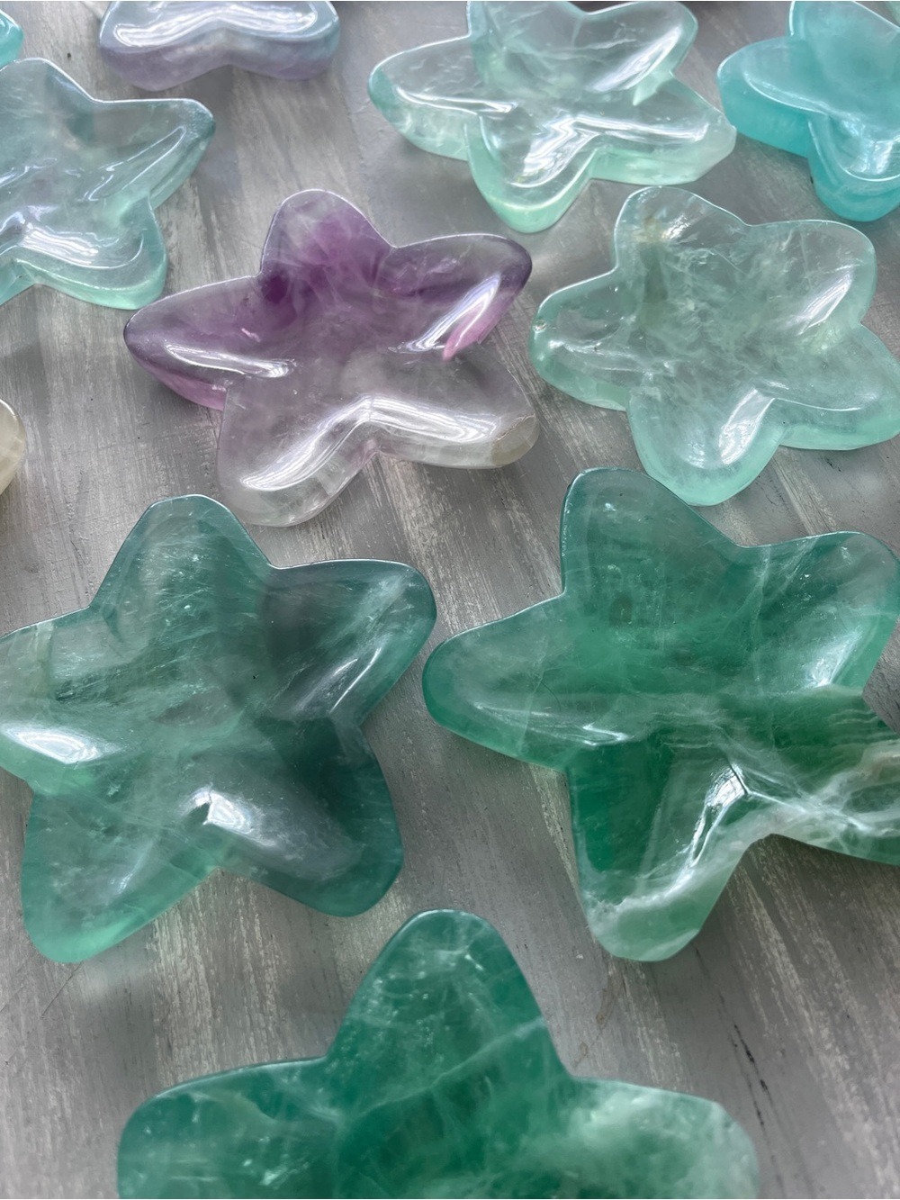 Fluorite star dish - Picture 2 of 6